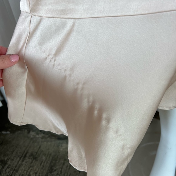 Show Me Your Mumu Zoey Midi Dress in Champagne Luxe Satin size S - Picture 5 of 6